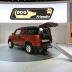 讓愛犬上車!Honda 「寵物版」Element 讓愛犬上車!Honda 「寵物版」Element
