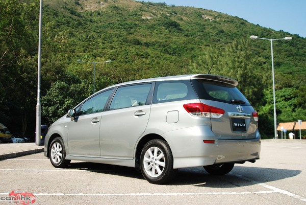 Toyota wish обзор