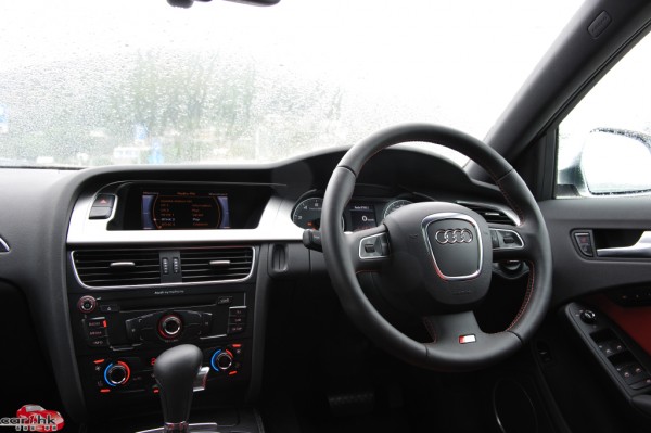 2010-audi-s4-avant-p2-04