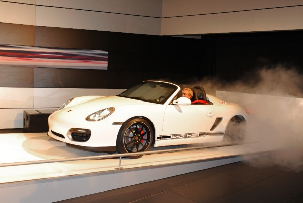 la-auto-show-2009-porsche-boxster-spyder-01