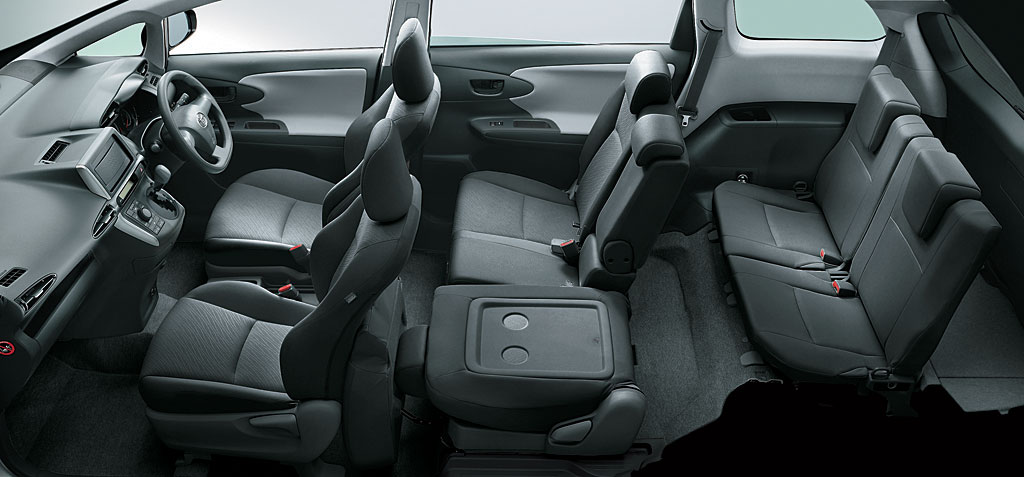 Toyota wish 2010 салон