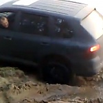 SUV 也有其極限……