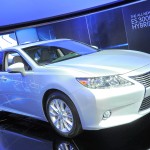 Lexus 全新 ES 紐約車展現身 暫未有右軚版本 Lexus 全新 ES 紐約車展現身 暫未有右軚版本