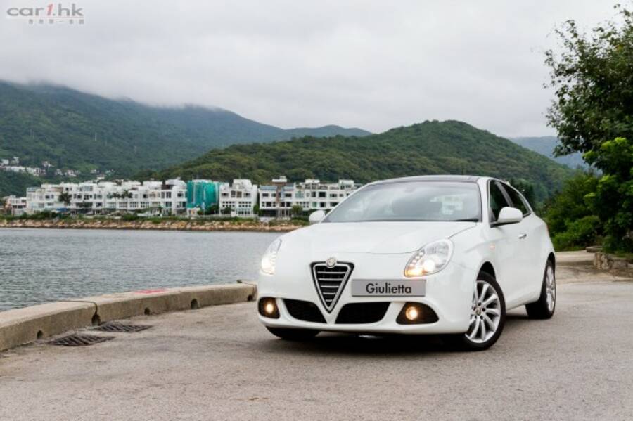 ar-giulietta-review-01