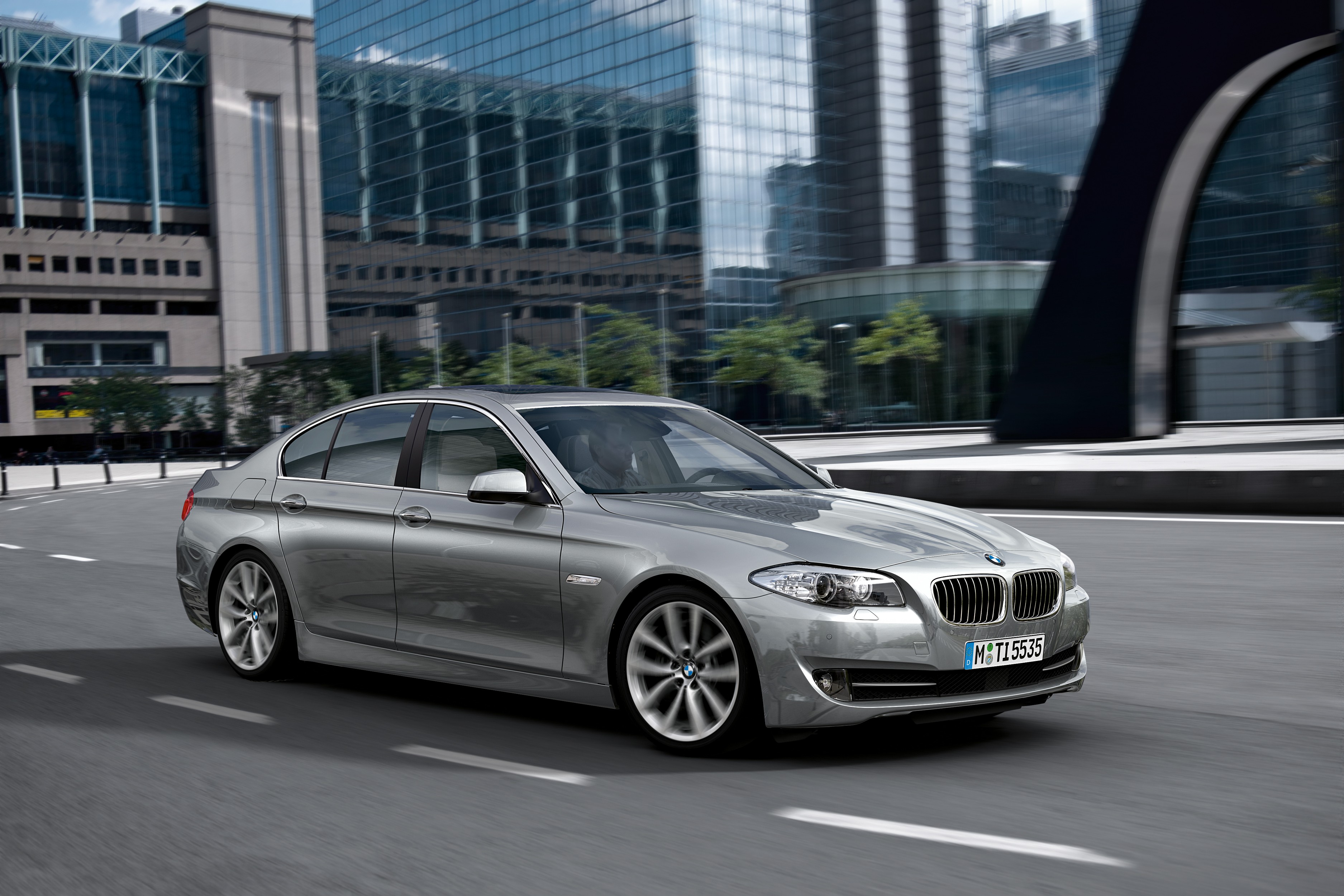 Bmw 5 series f10. БМВ f10 седан. BMW 5 седан 2011. БМВ 5 кузов f10.