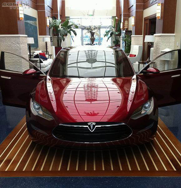 Tesla 5+2 電動房車 Model S 有機會今年底到港 ： 香港第一車網 Car1.hk