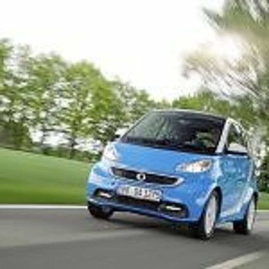 香港推出 smart fortwo edition iceshine 全球限量發售 1,800 輛 香港推出 smart fortwo edition iceshine 全球限量發售 1,800 輛