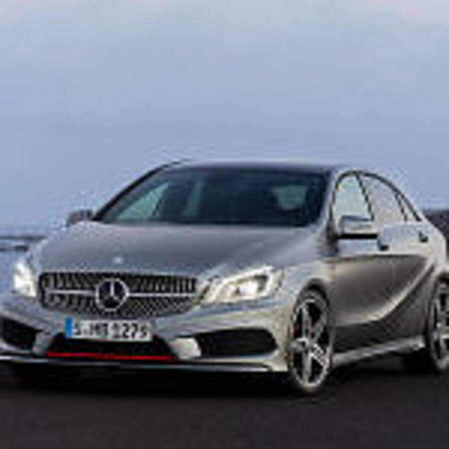 Mercedes-Benz 本週海港城全新 A 系列車展 Mercedes-Benz 本週海港城全新 A 系列車展