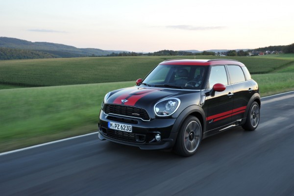 mini-john-cooper-works-paceman-01