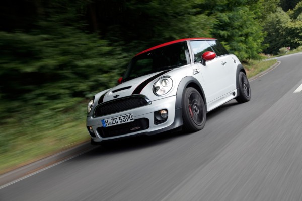 mini-john-cooper-works-paceman-05