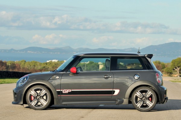 mini-john-cooper-works-paceman-16