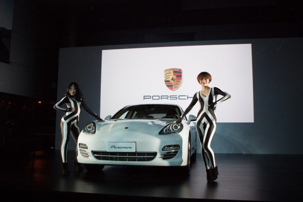 porsche-jiangsu-actively-expand-the-market