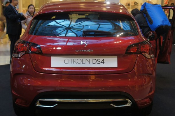 ​citroen-ds4-at6-02