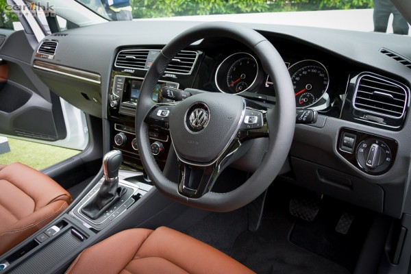 vw-the-new-golf-launch-2013-010