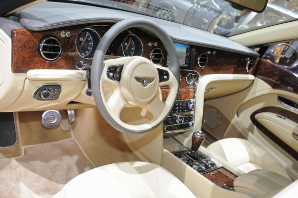 Bentley-Mulsanne-03