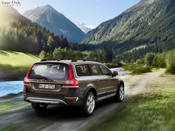 volvo-xc70-2013-008