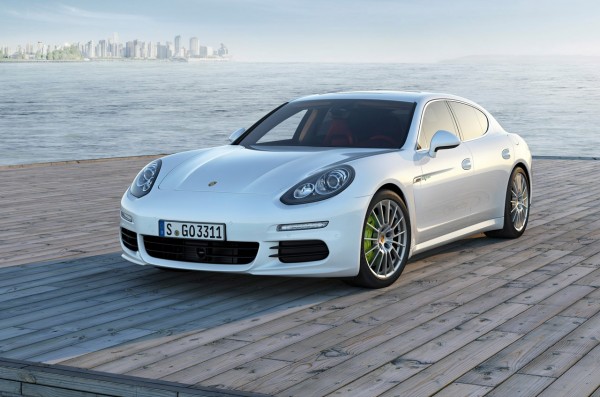 001-2014-porsche-panamera