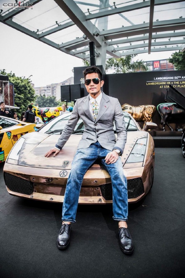 lamborghini_hk_cow_parade_art_event-11