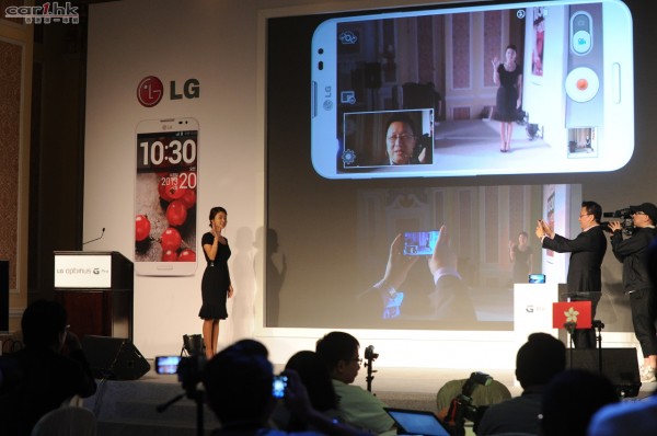 lg-optimus-g-pro-launch-14