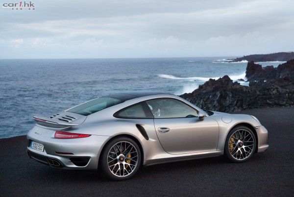 porsche-911-turbo-2013-09