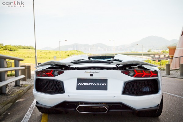 lamborghini-aventador-lp-700-4-review-2013-05