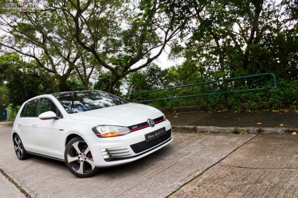 vw-gold-7-gti-review-01