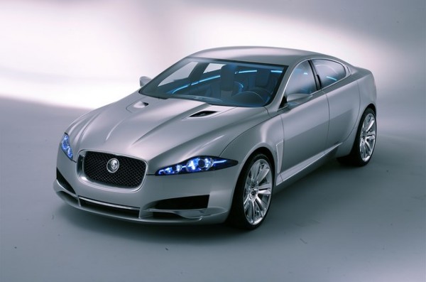 Jaguar  CX-F concept Studio Silver Julian Mackie Dec 06 1/07