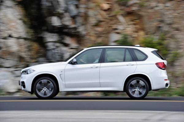 2014-bmw-x5-m50d-06