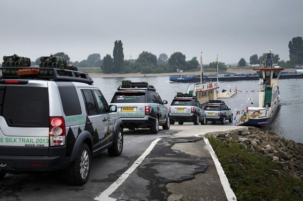 Range-Rover-Hybrid-06