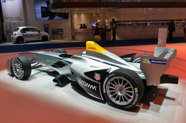 Spark-Renault-SRT-01E-02