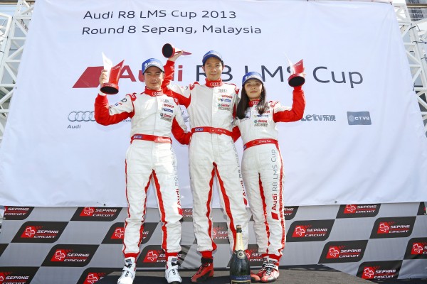 audi-r8-lms-round7-8-hk-01a