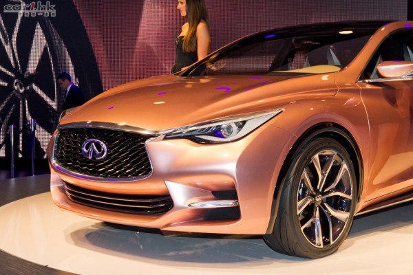 infiniti-q30-iaa-2013-02