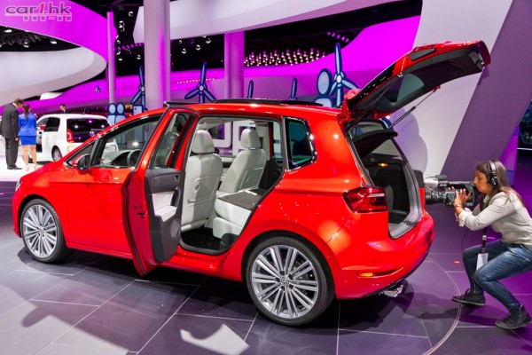 vw-golf-sportsvan-iaa-2013-09