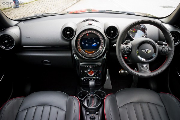 mini-paceman-jcw-2013-review-14