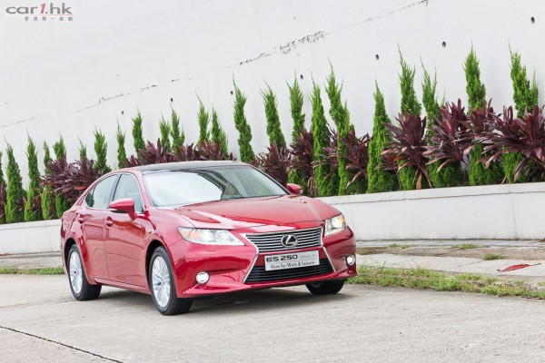 lexus-es250-2013-review-01