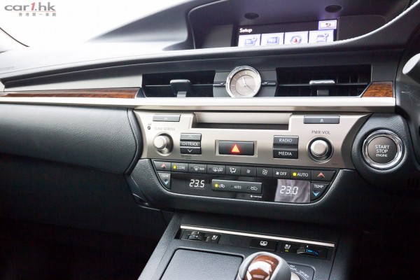 lexus-es250-2013-review-13