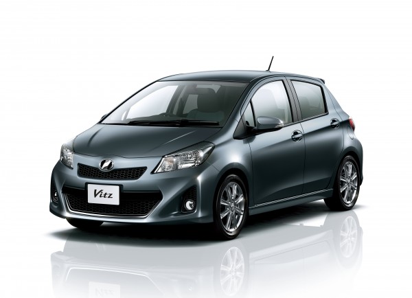 2012-Toyota-Vitz-3