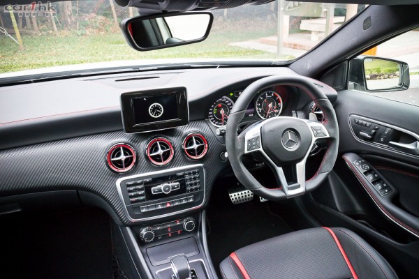 benz-a45-amg-2013-review-24