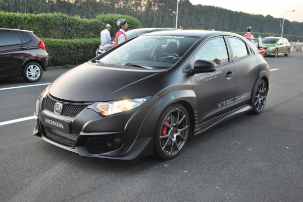 honda-civic-type-r-prototype-01-1