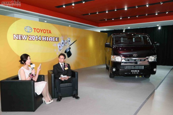 toyota-hiace-2014-001