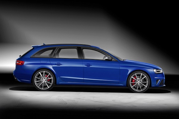 Audi-RS4-Avant-Nogaro-Selection-03