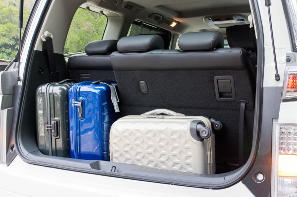 nissan-elgrand-2014-review-010