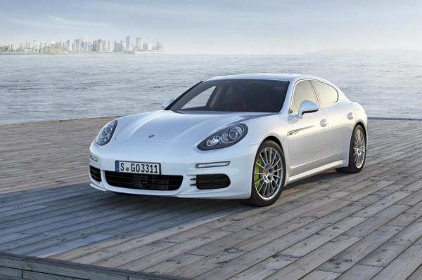 01-Panamera-E-Hybrid