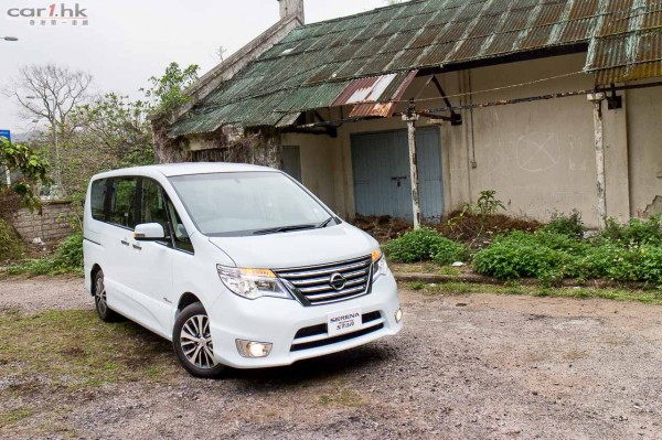 nissan-serena-2014-review-001