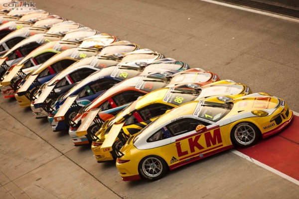 porsche-carrera-cup-asia-2014-001