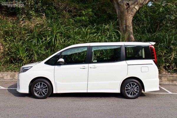 toyota-noah-review-2014-003