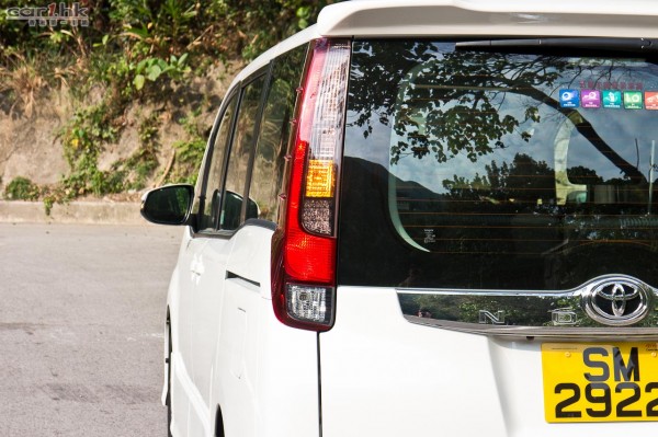 toyota-noah-review-2014-006