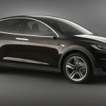 Tesla Model X 2015 年春季推出