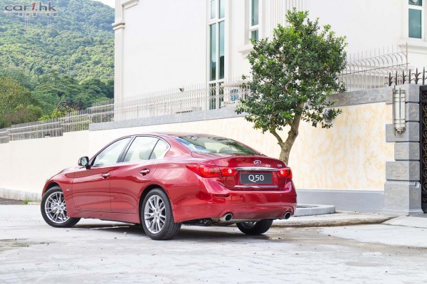 infiniti-q50-2t-2014-review-03