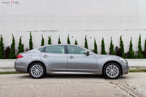 infiniti-q70l-review-2014-04